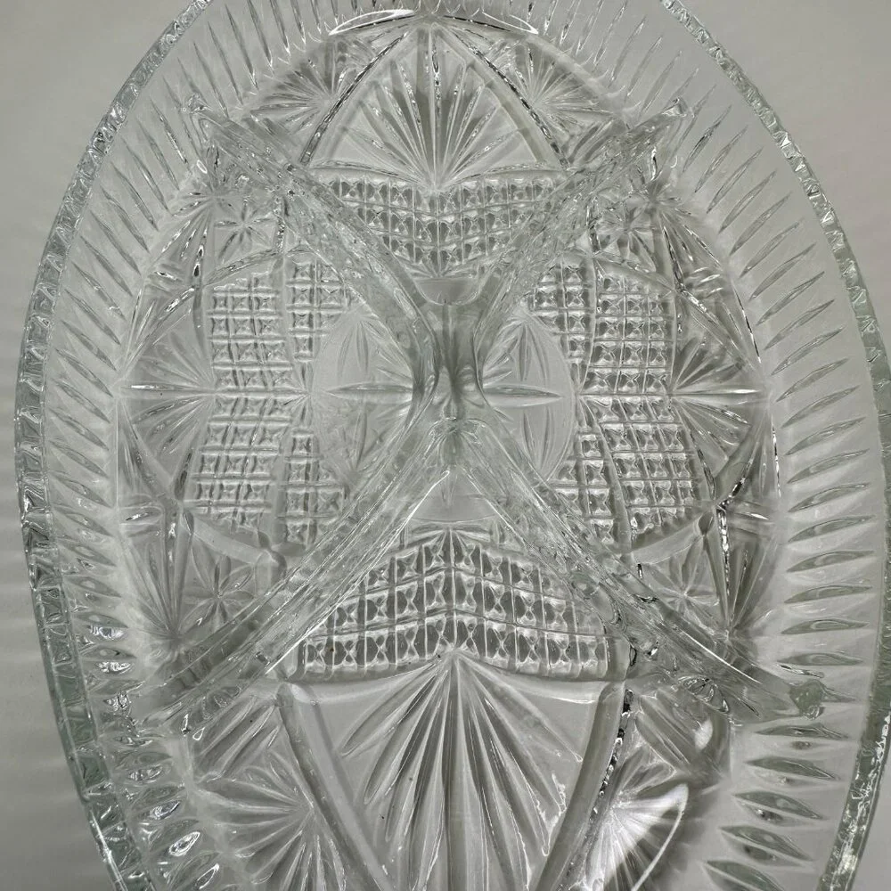 Libbey Clarion Clear Glass Divided Oval Serving Tray With Starburst Design